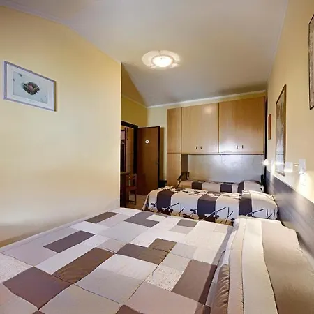 アルベルゴ マンクーゾ デル ヴォイゾン ホテル